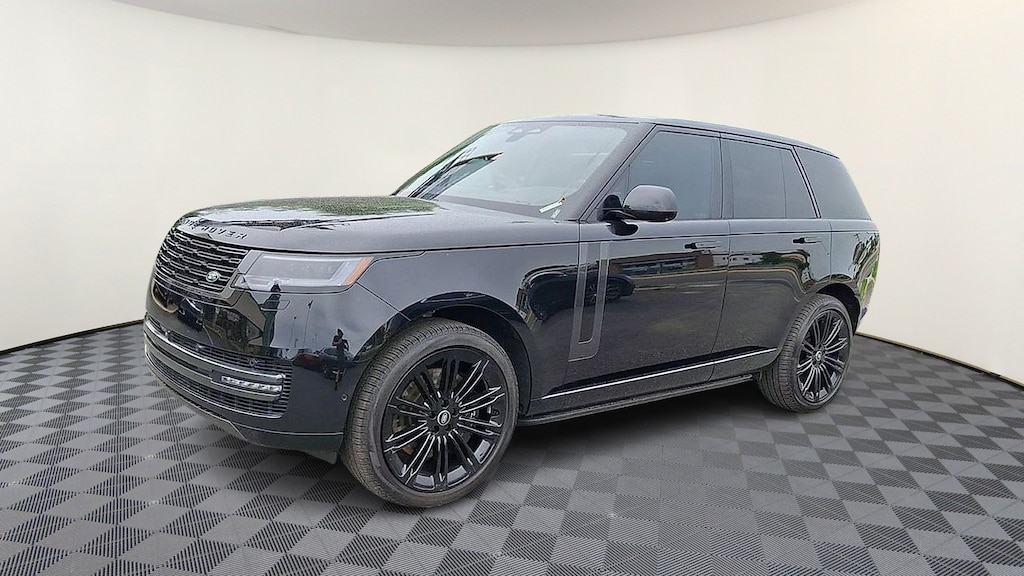 Certified 2025 Land Rover Range Rover P530 SE SUV