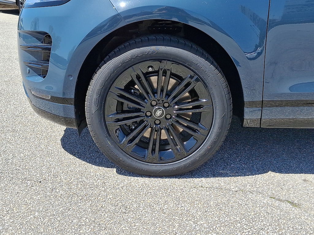 Certified 2026 Land Rover Range Rover Evoque Dynamic SE SUV