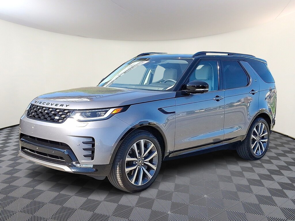 Certified 2025 Land Rover Discovery P300 Dynamic SE SUV