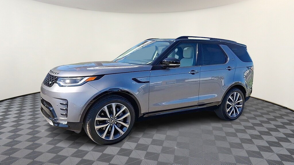 Certified 2025 Land Rover Discovery P300 Dynamic SE SUV