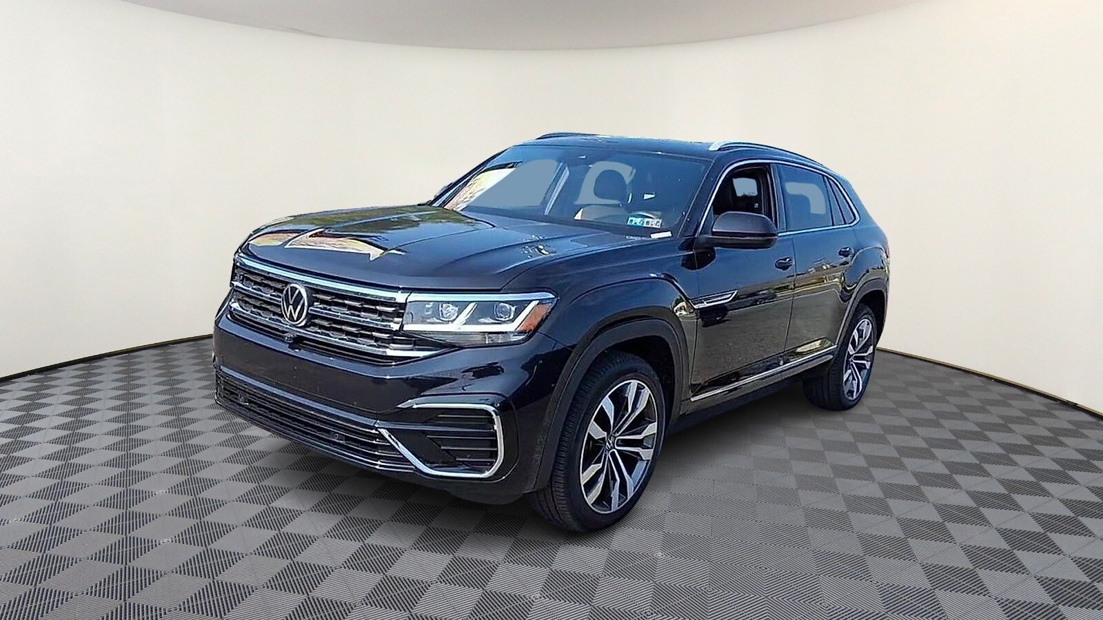 2022 Volkswagen Atlas Cross Sport V6 SEL Premium R-Line photo 2