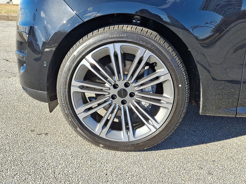 New 2026 Land Rover Range Rover Sport P360 SE Sport Utility