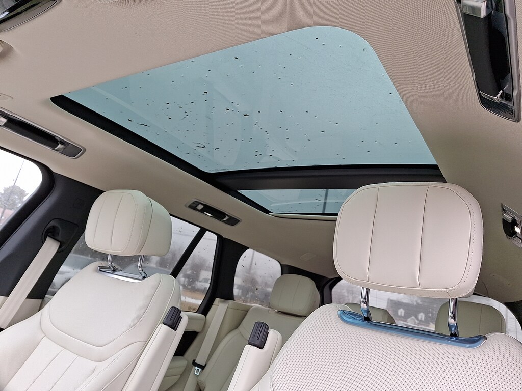 New 2026 Land Rover Range Rover P530 SE Sport Utility