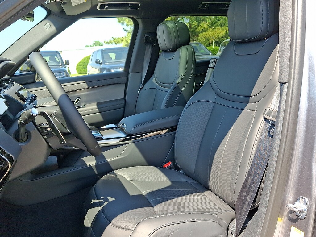 New 2025 Land Rover Range Rover Sport P530 Dynamic SE Sport Utility