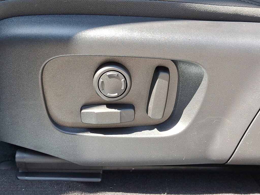 Certified 2026 Land Rover Range Rover Evoque Dynamic SE SUV