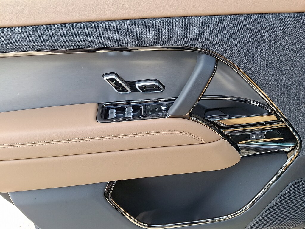 New 2026 Land Rover Range Rover Sport P360 SE Sport Utility