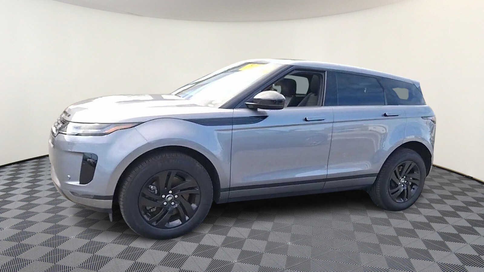2025 Land Rover Range Rover Evoque S photo 4