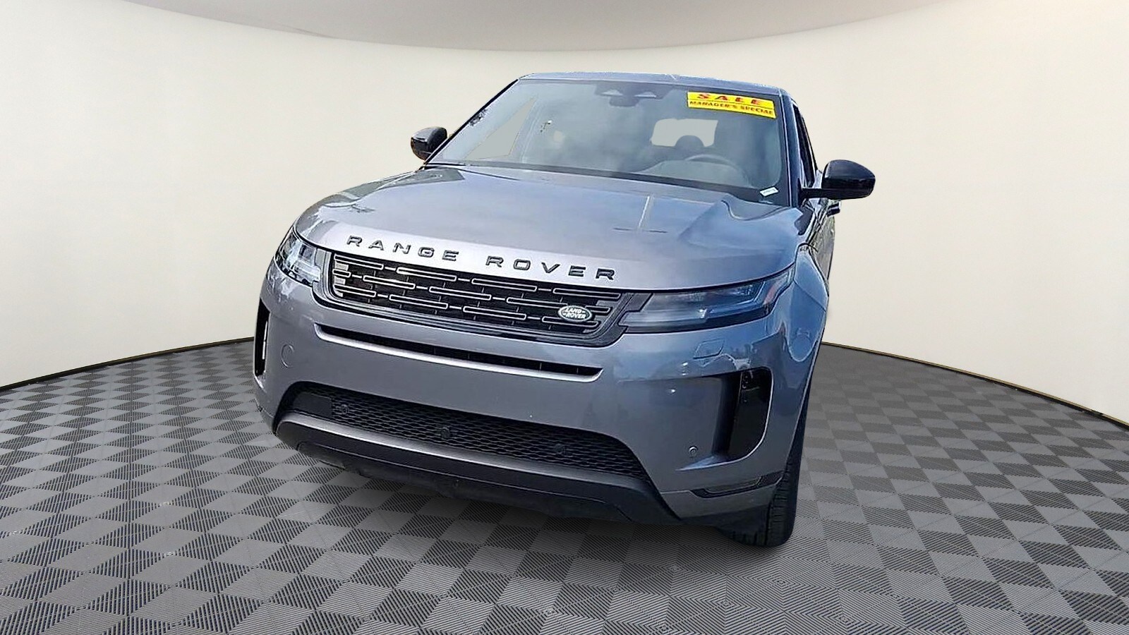 2025 Land Rover Range Rover Evoque S photo 3