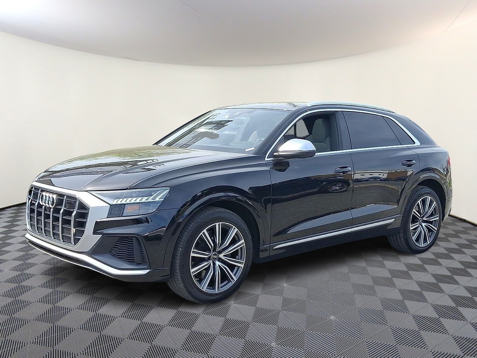 2023 Audi SQ8