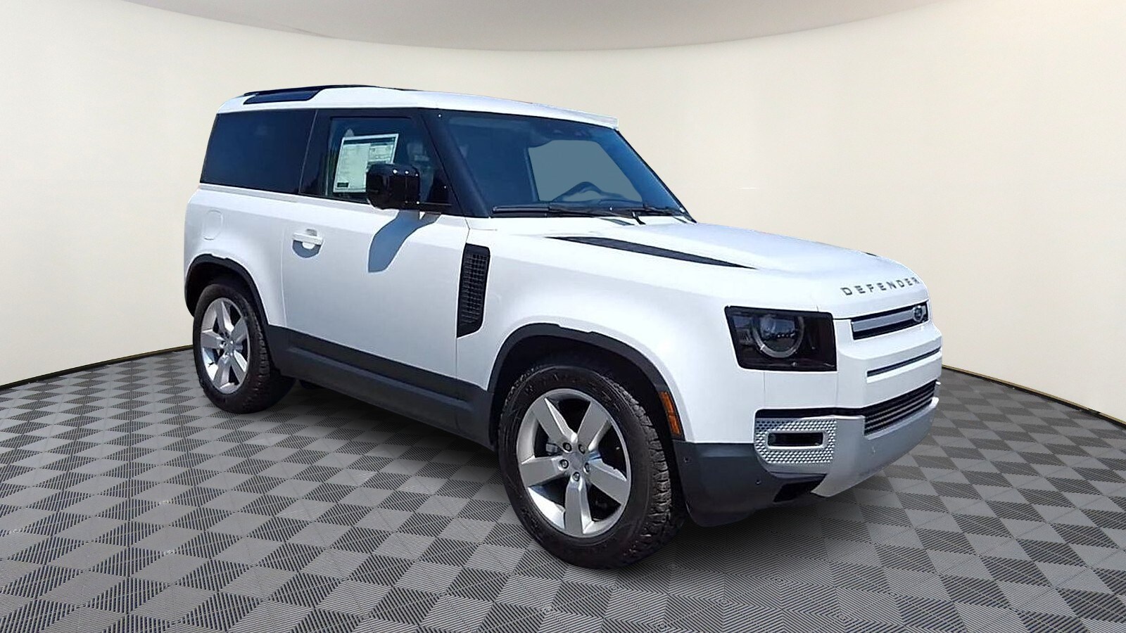 2025 Land Rover Defender 90 S photo 2
