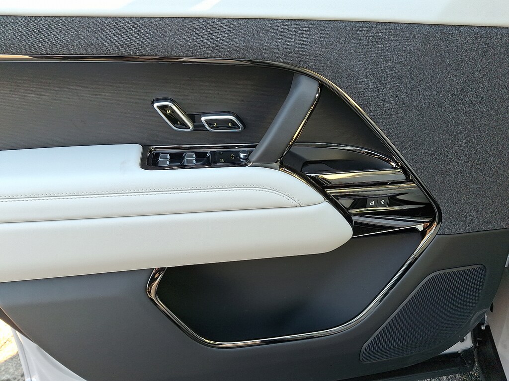 New 2026 Land Rover Range Rover Sport P360 SE