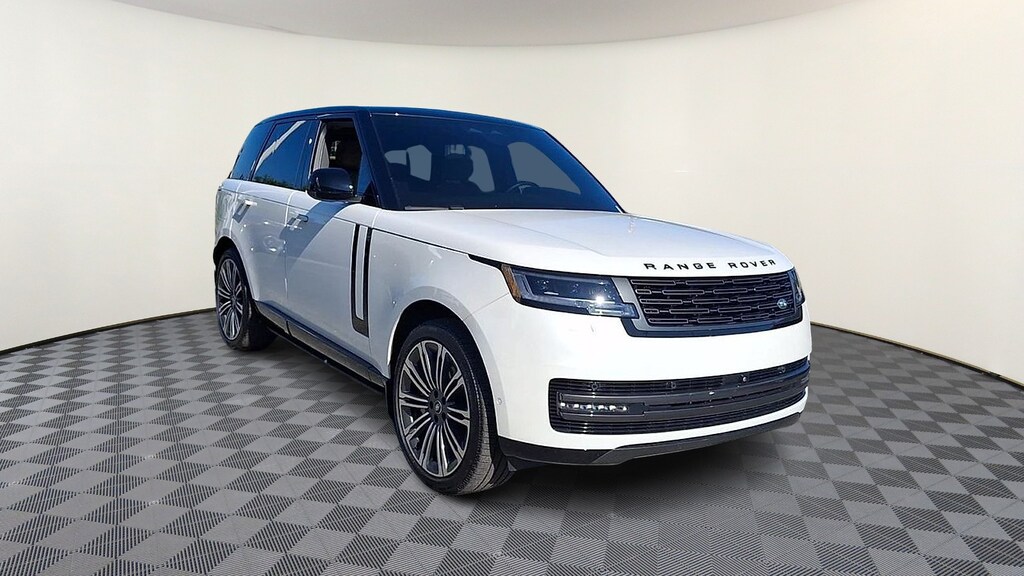 Certified 2025 Land Rover Range Rover P530 SE SUV