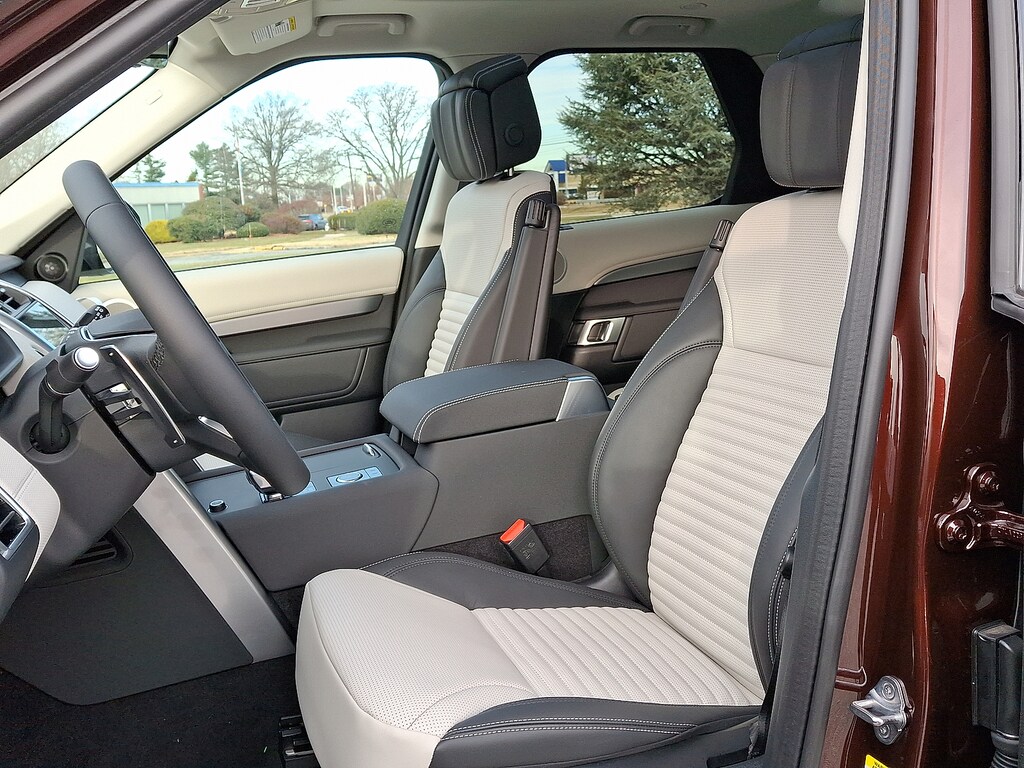 New 2026 Land Rover Discovery Tempest Edition Sport Utility