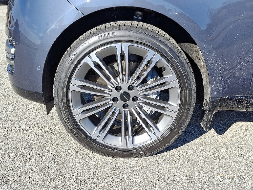 New 2026 Land Rover Range Rover P400 SE 7 Seat Sport Utility