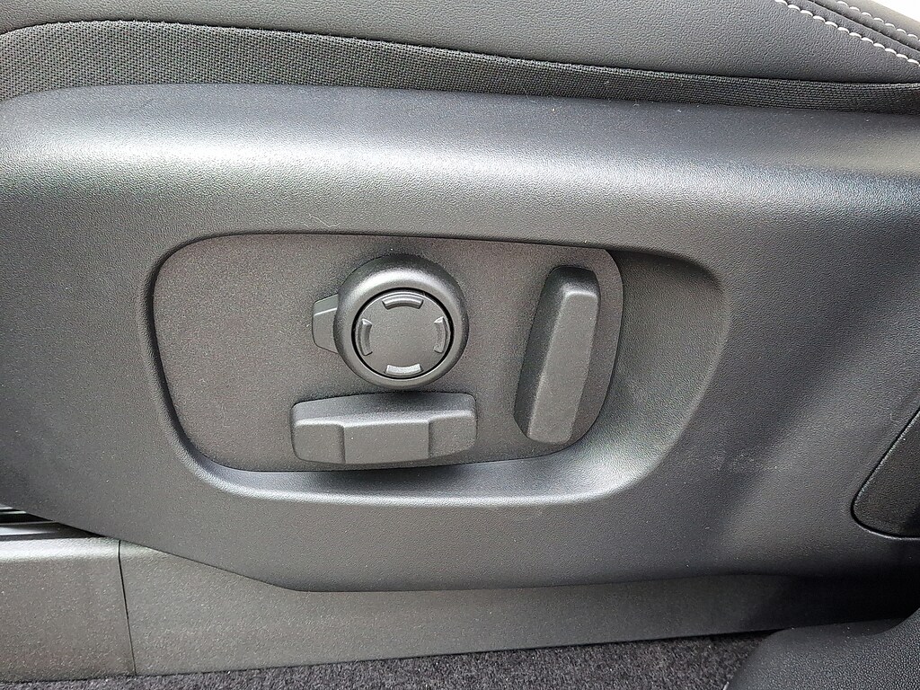 New 2026 Land Rover Discovery Tempest Edition Sport Utility