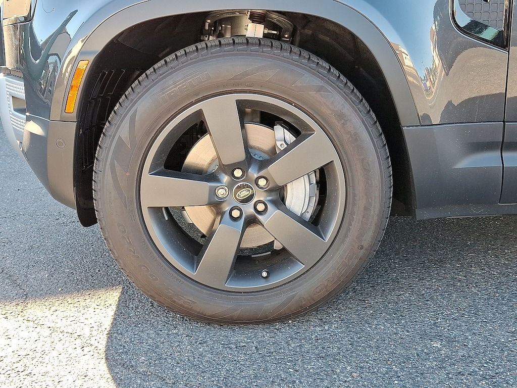 New 2025 Land Rover Defender 110 P400 S Sport Utility