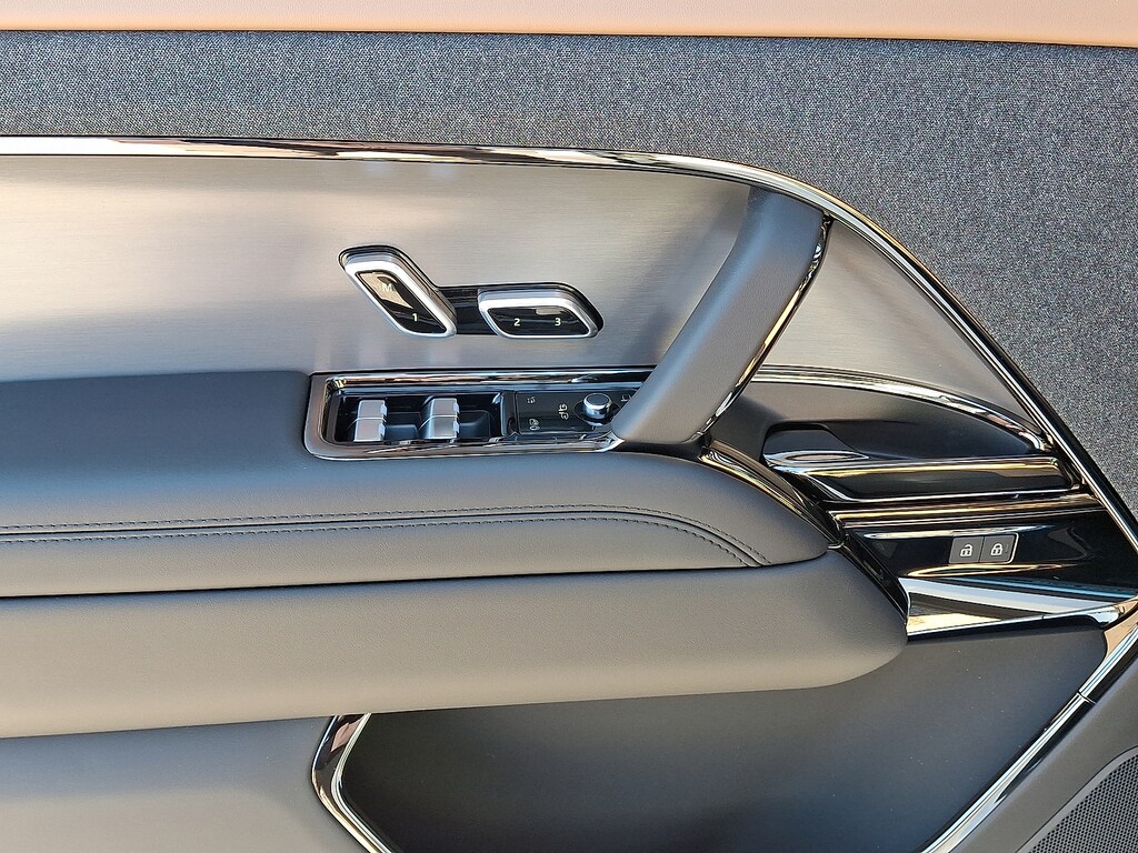 New 2026 Land Rover Range Rover Sport P400 Dynamic SE Sport Utility