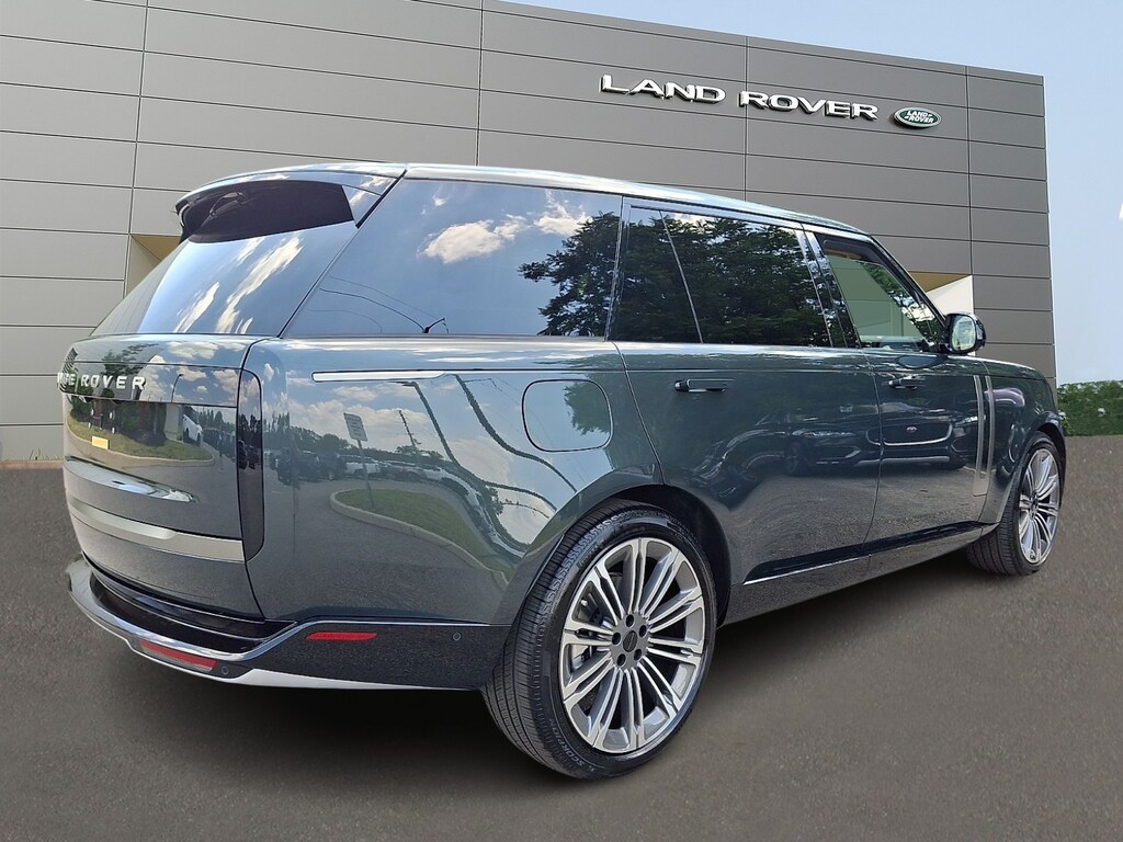 Used 2026 Land Rover Range Rover P400 SE 7 Seat Sport Utility