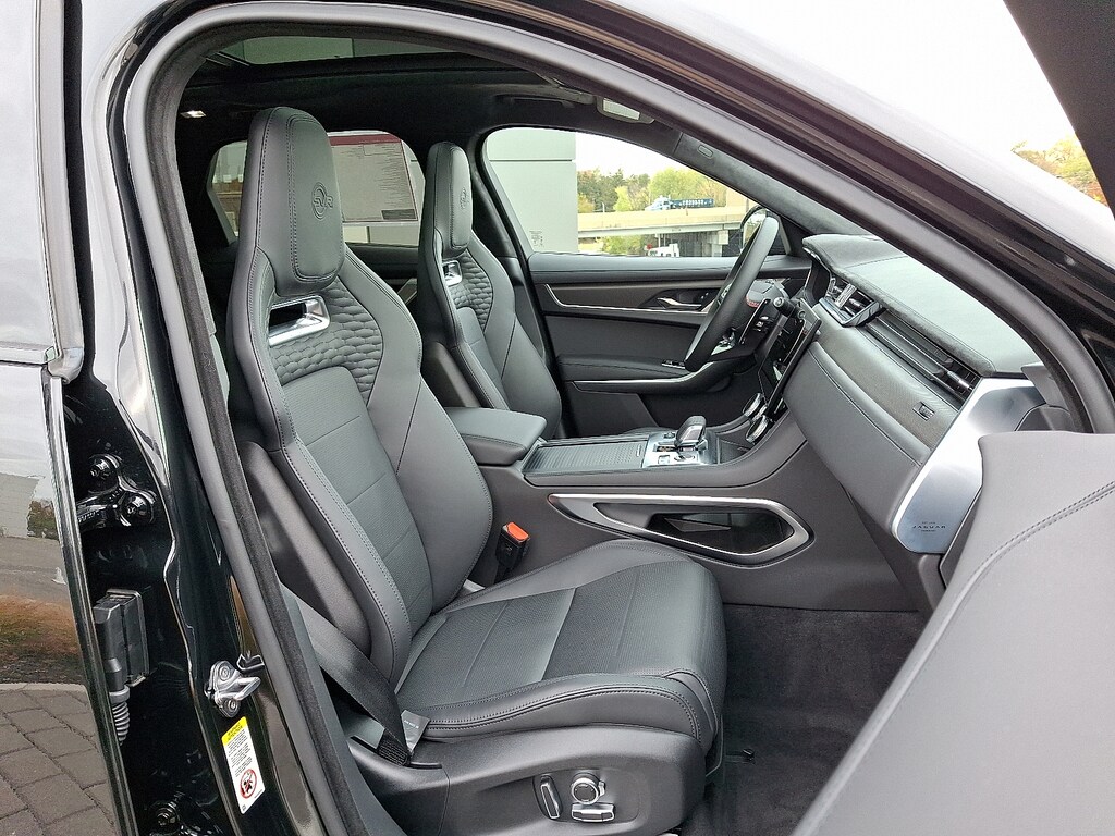 New 2026 Jaguar F-PACE SVR P550 AWD Automatic Sport Utility