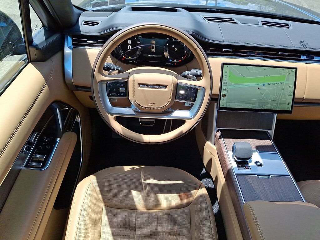New 2026 Land Rover Range Rover P400 SE 7 Seat Sport Utility