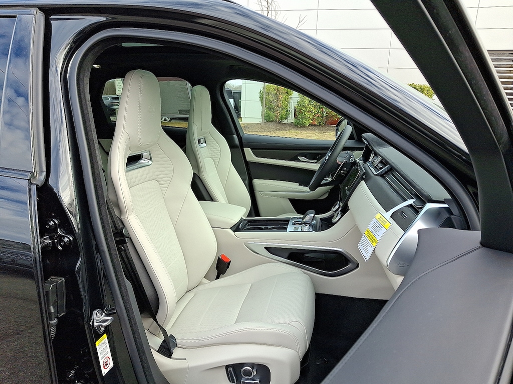 New 2026 Jaguar F-PACE SVR P550 AWD Automatic Sport Utility