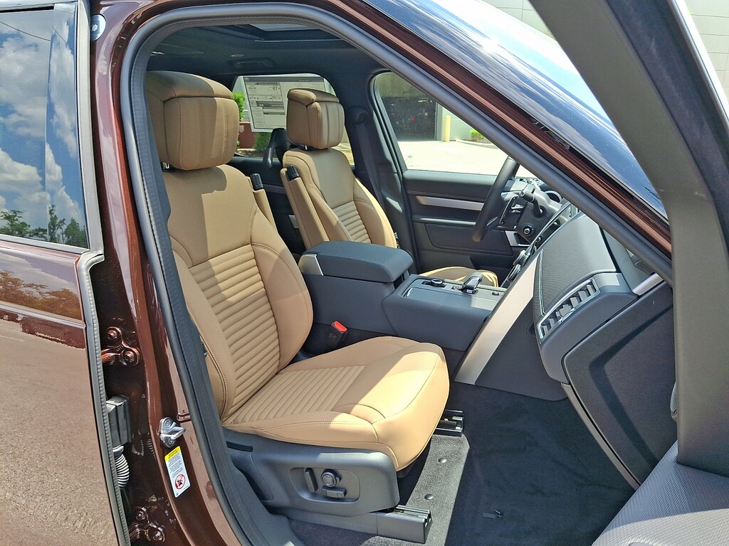 Used 2026 Land Rover Discovery Gemini Edition Sport Utility