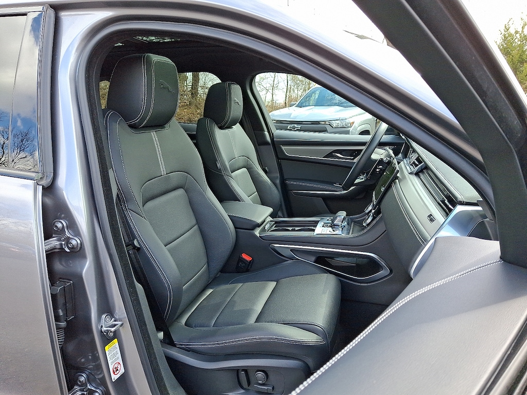 Certified 2025 Jaguar F-PACE R-Dynamic S P250 AWD Automatic Sport Utility