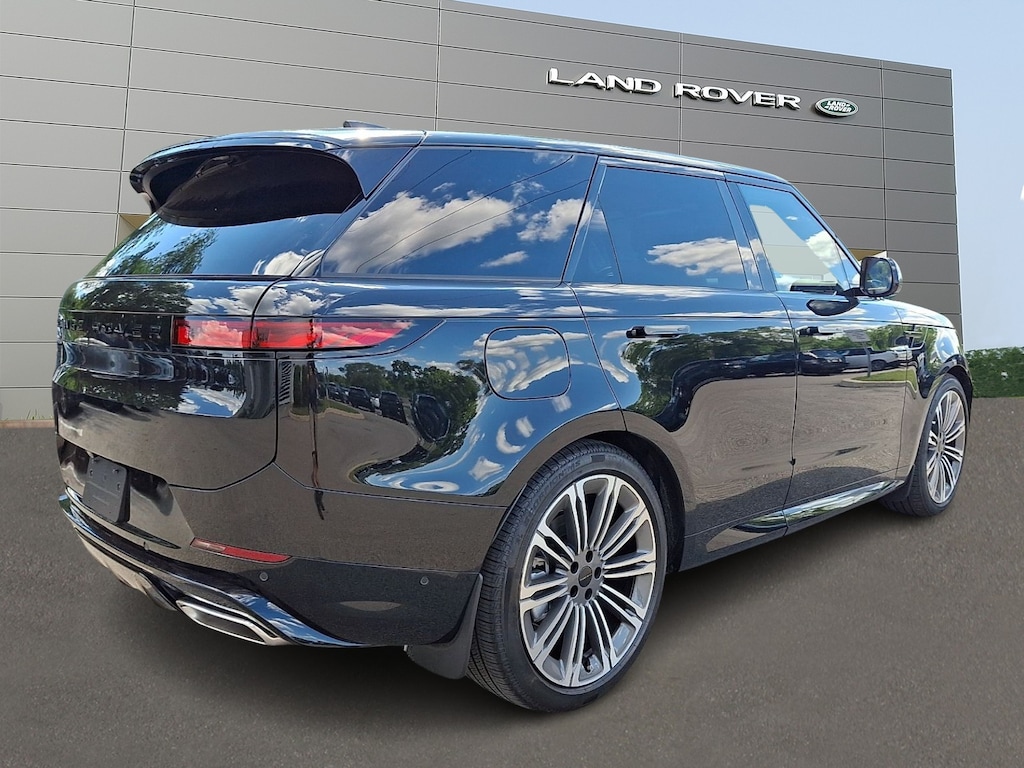New 2026 Land Rover Range Rover Sport P400 Dynamic SE Sport Utility