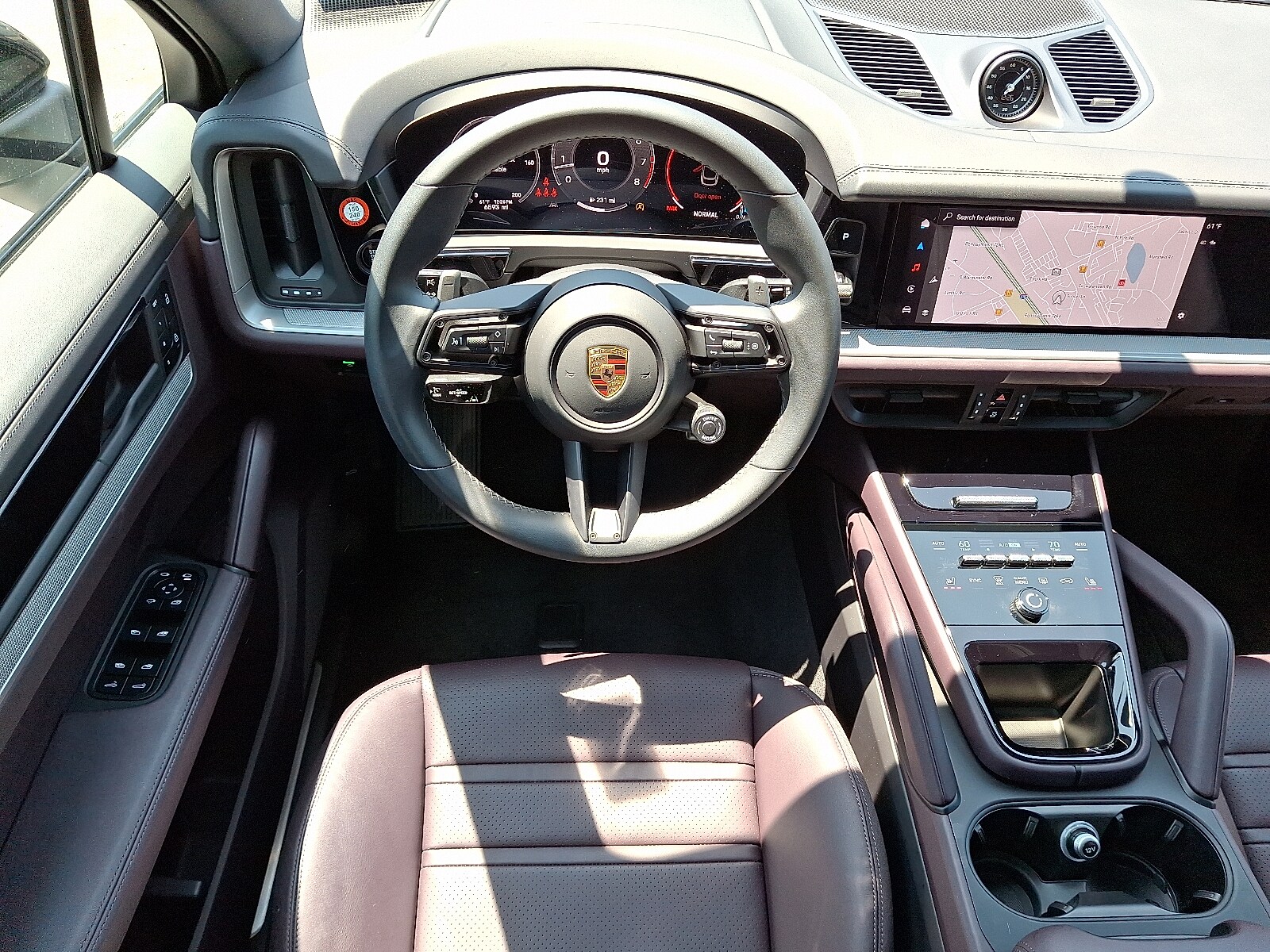 2024 Porsche Cayenne Coupe S photo 4
