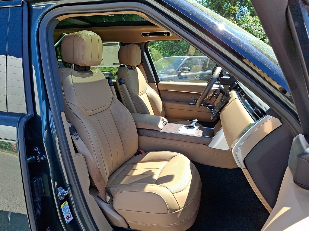 New 2026 Land Rover Range Rover P530 SE 7 Seat Sport Utility
