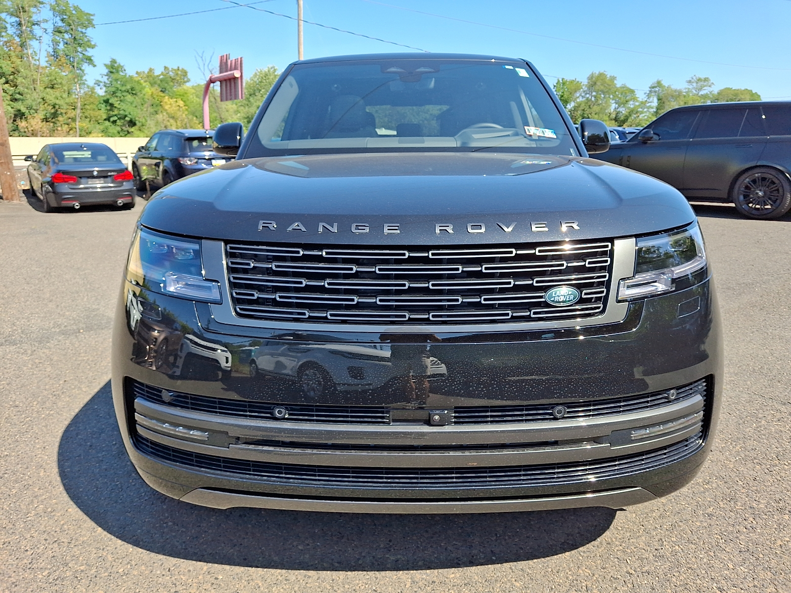New 2027 Land Rover Range Rover SE Sport Utility