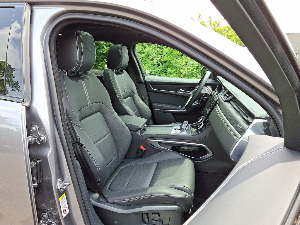Certified 2025 Jaguar F-PACE R-Dynamic S P250 AWD Automatic Sport Utility