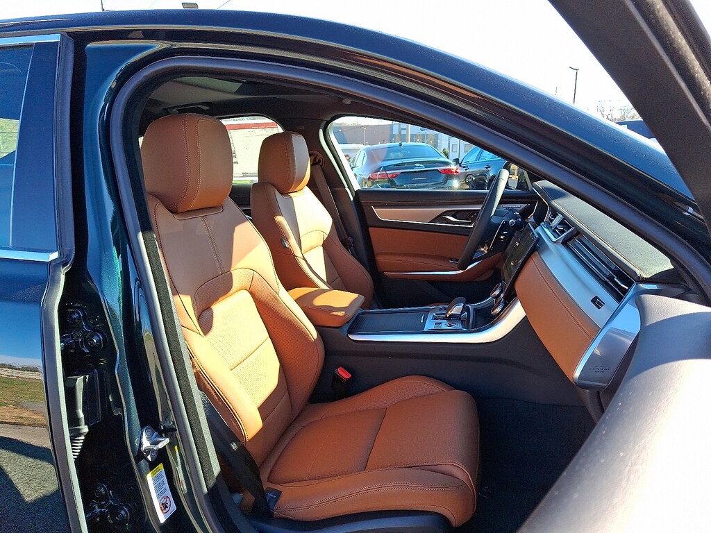 New 2024 Jaguar XF R-Dynamic SE P250 AWD Automatic Sedan