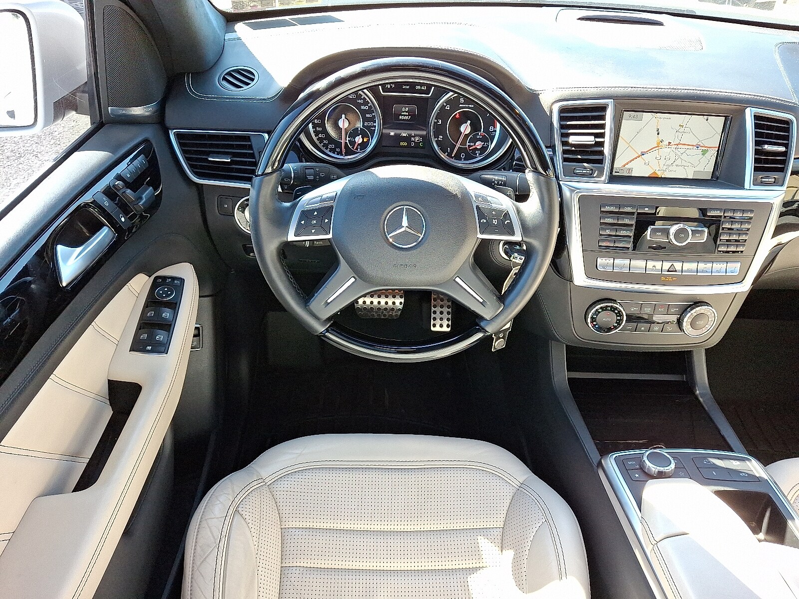 2013 Mercedes Benz ML 63 AMG 4MATIC photo 3
