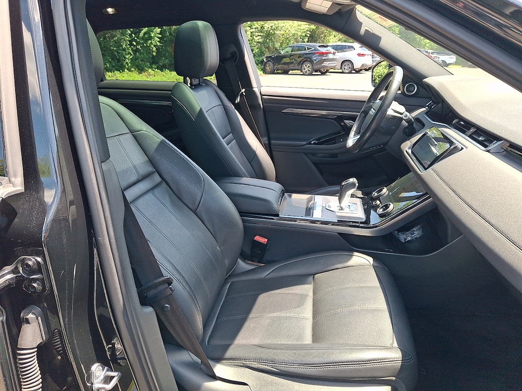 Used 2020 Land Rover Range Rover Evoque SE Sport Utility