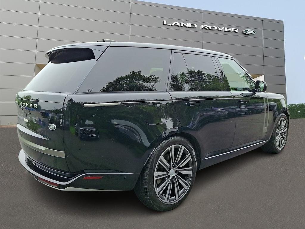 Certified 2023 Land Rover Range Rover P400 SE Sport Utility