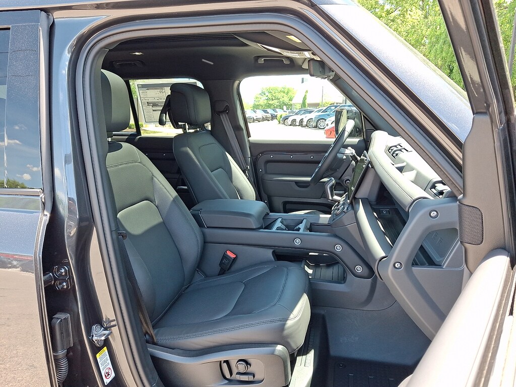 New 2026 Land Rover Defender P400 X-Dynamic SE Sport Utility