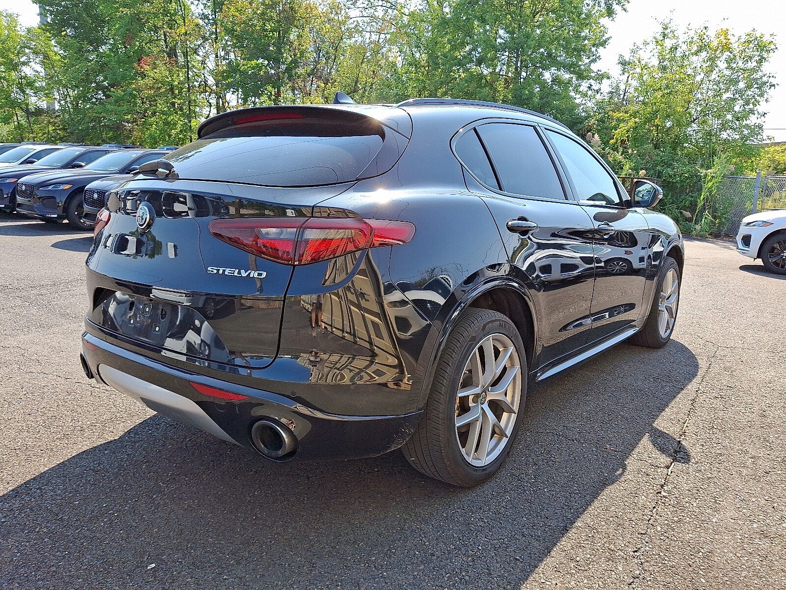 2020 Alfa Romeo Stelvio Ti Sport photo 2