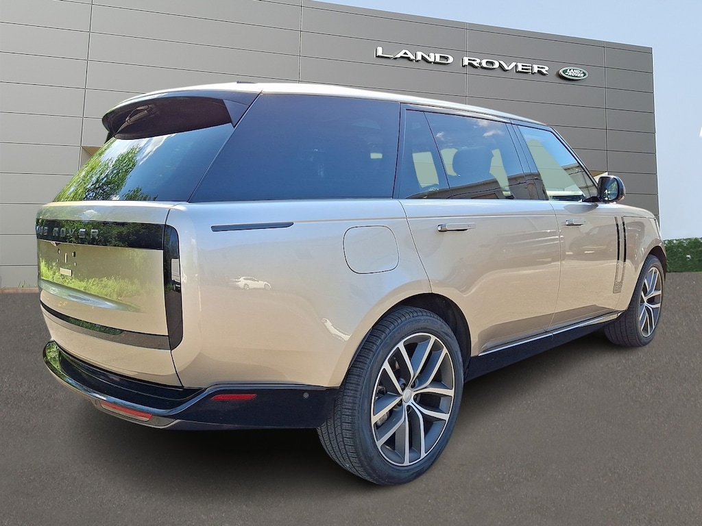 Certified 2025 Land Rover Range Rover P400 SE 7 Seat Sport Utility