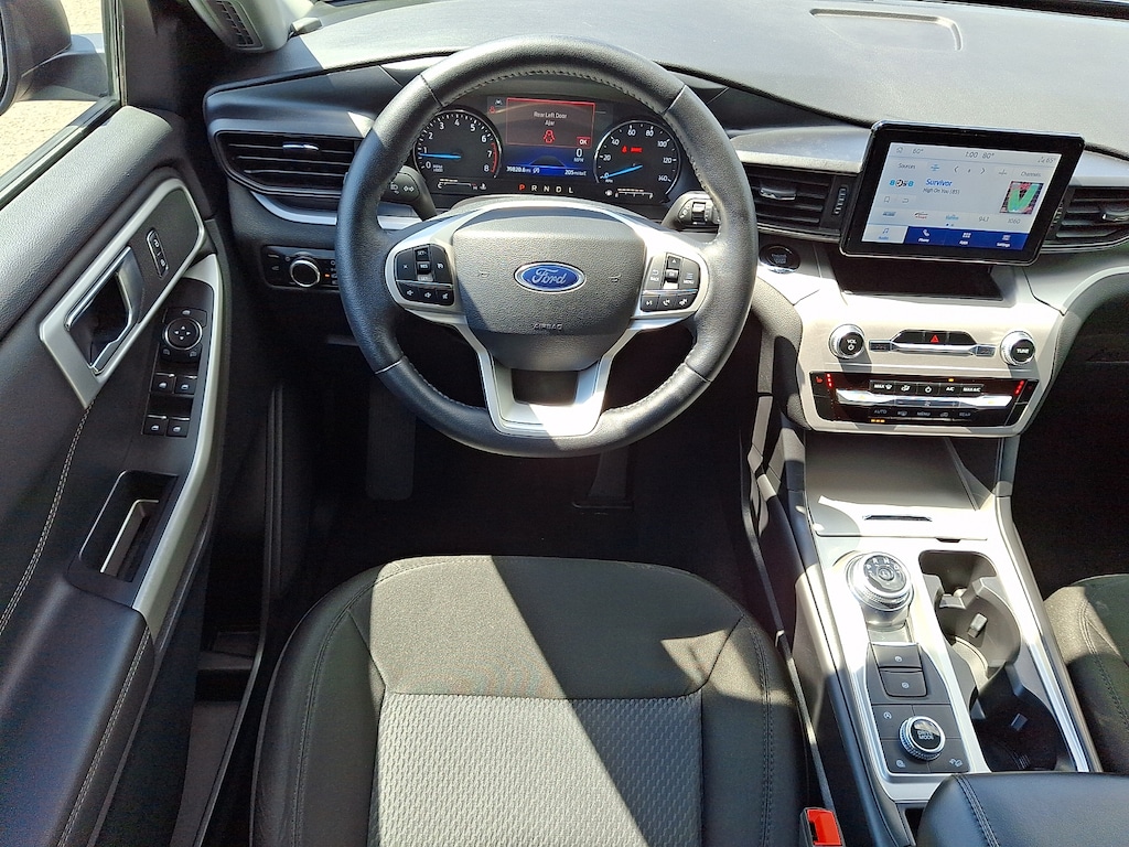 Used 2024 Ford Explorer XLT Sport Utility