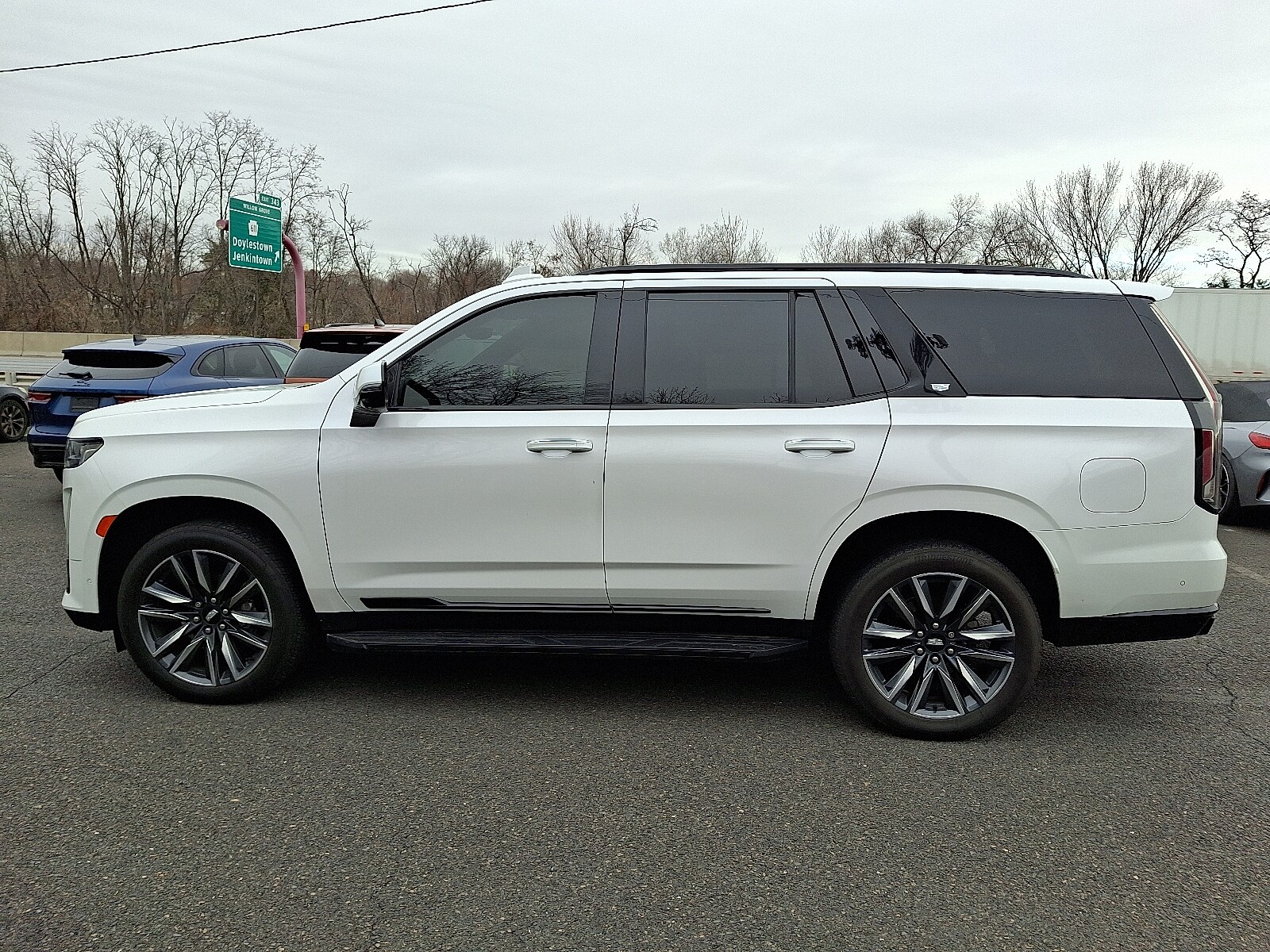 2021 Cadillac Escalade Sport photo 3