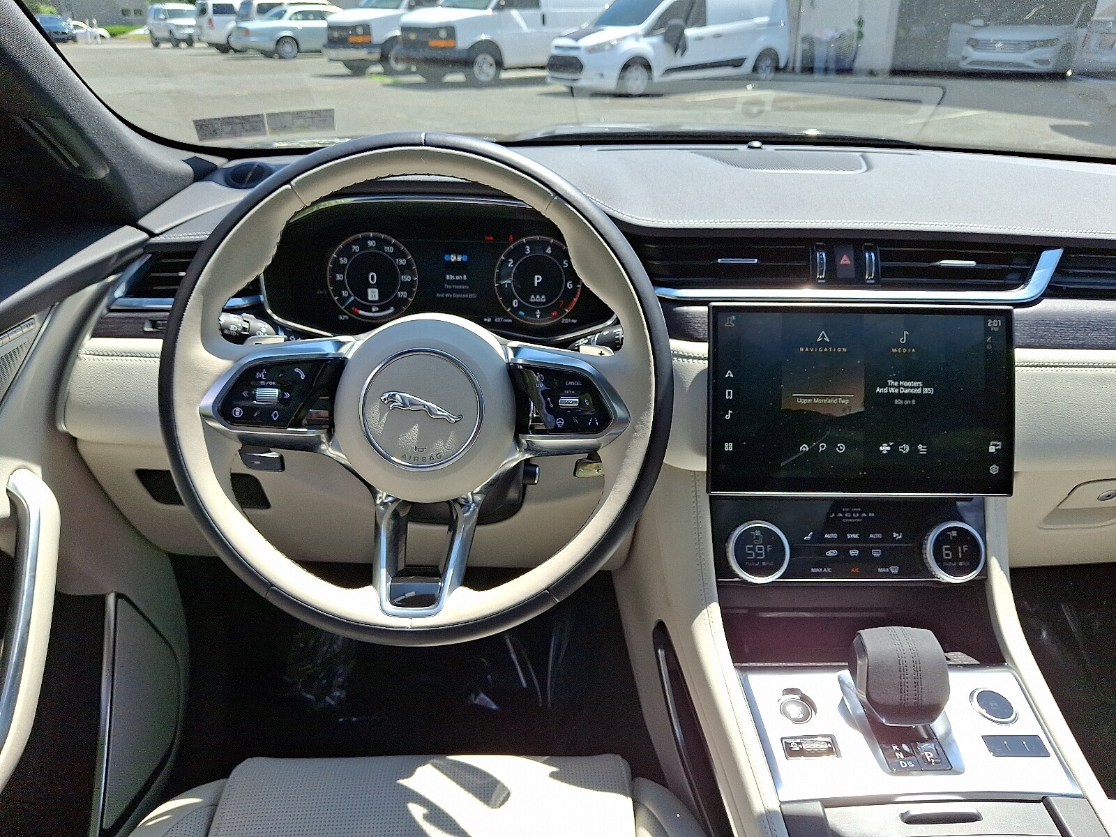 2025 Jaguar F-PACE R-Dynamic S P250 photo 4