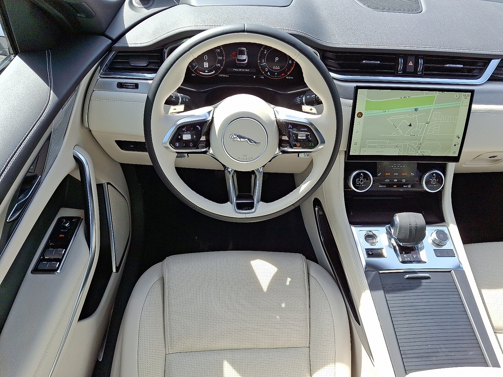 2025 Jaguar F-PACE R-Dynamic S P250 photo 4