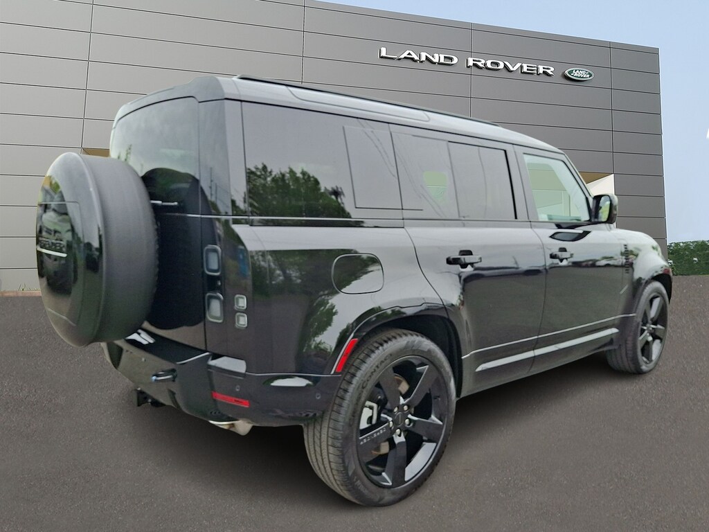 New 2026 Land Rover Defender P400 X-Dynamic SE Sport Utility