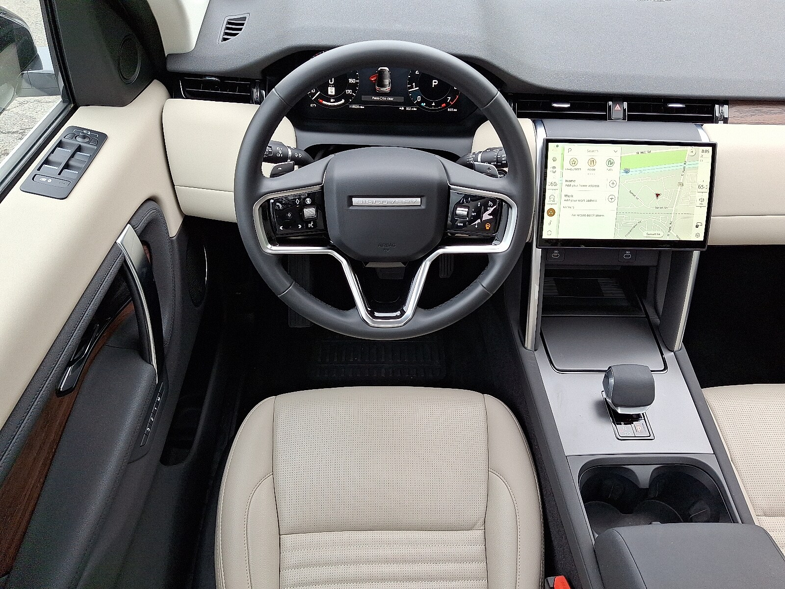 2024 Land Rover Discovery Sport S photo 4