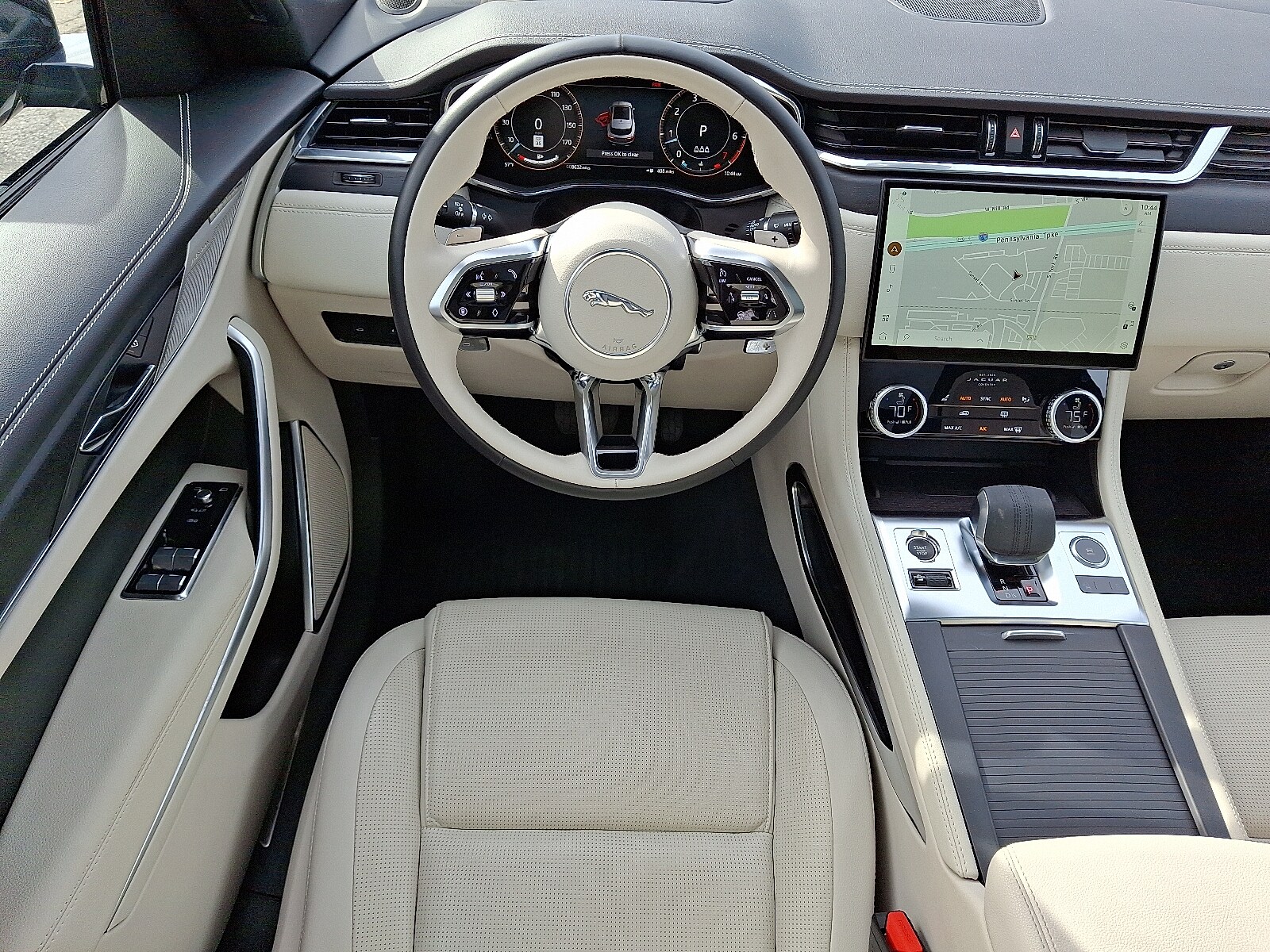 2026 Jaguar F-PACE R-Dynamic S P250 photo 4