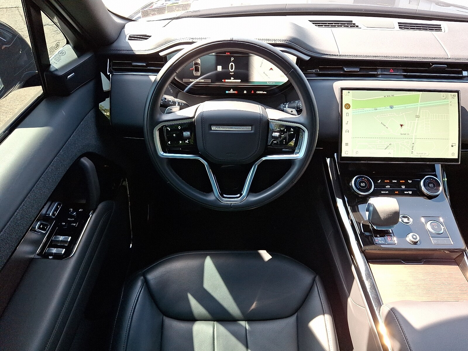 2023 Land Rover Range Rover Sport SE photo 4