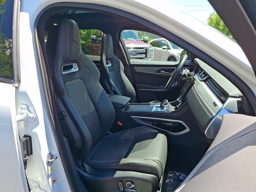 Certified 2026 Jaguar F-PACE R-Dynamic S P250 AWD Automatic Sport Utility