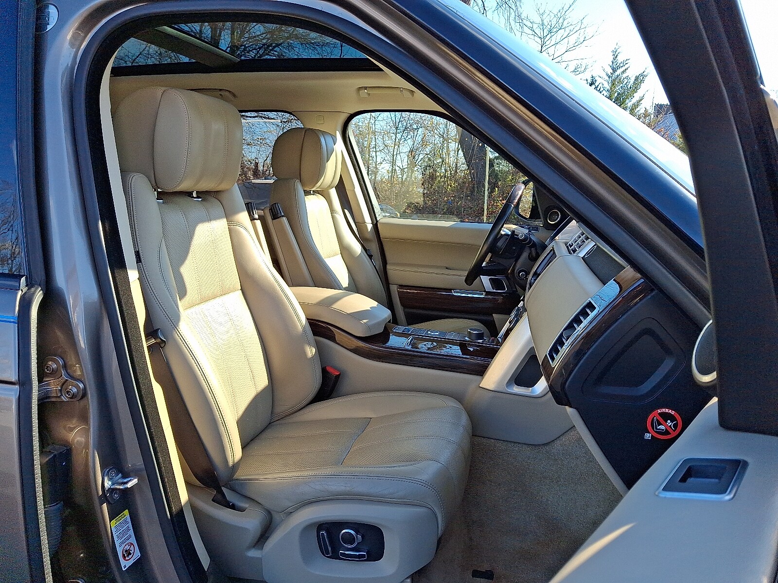 2016 Land Rover Range Rover HSE photo 3