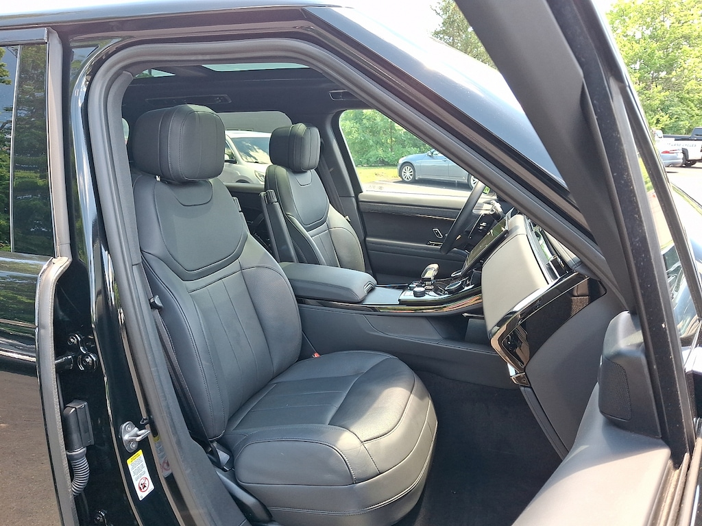 Used 2023 Land Rover Range Rover Sport SE Dynamic Sport Utility